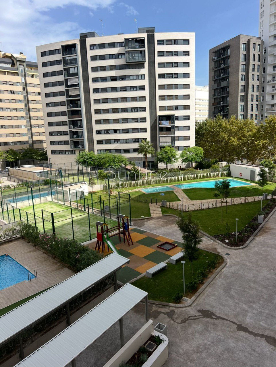 Cовершенно новая квартира в урбанизации