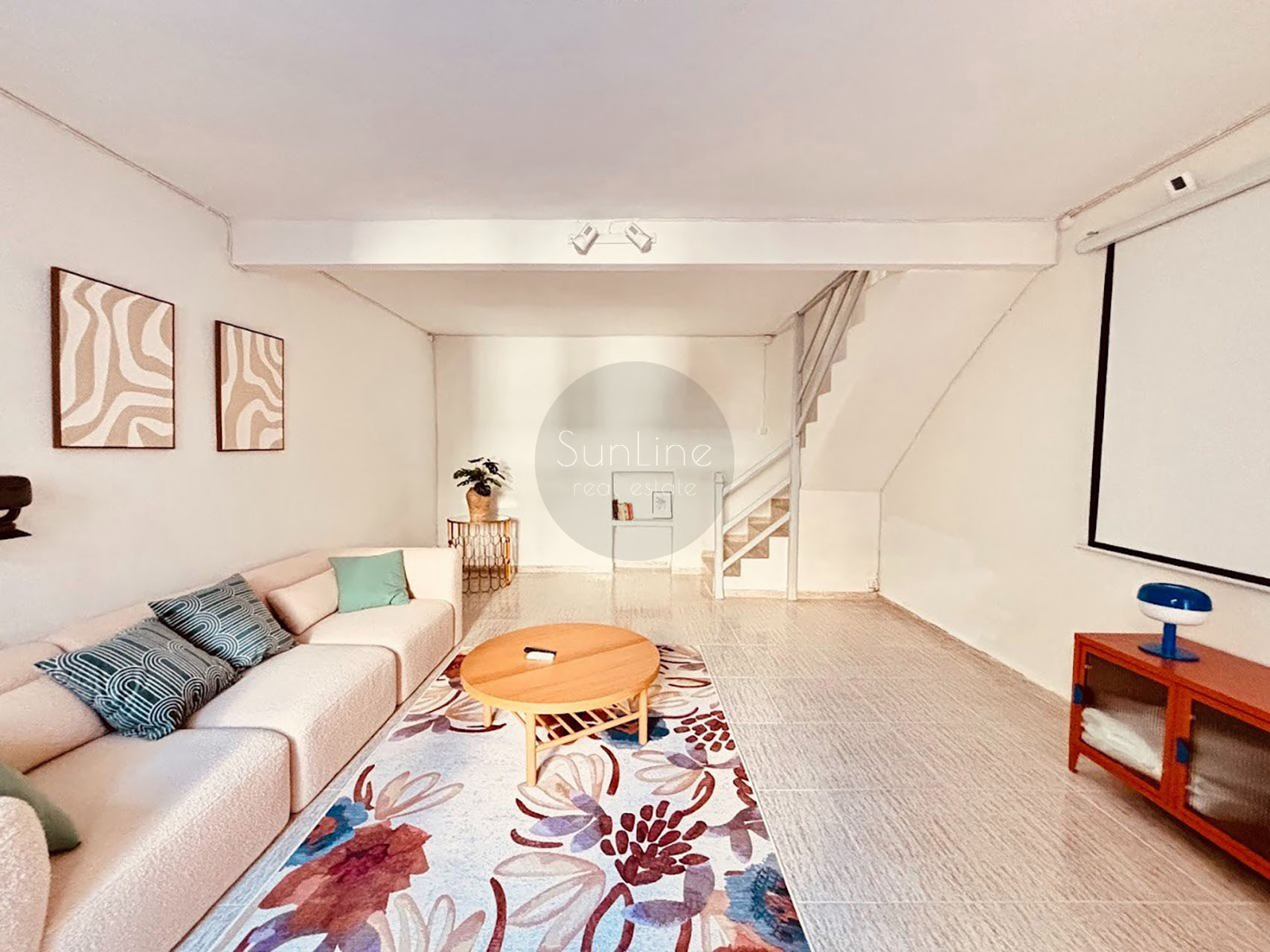 Таунхаус 2025 года со свежим капитальным ремонтом