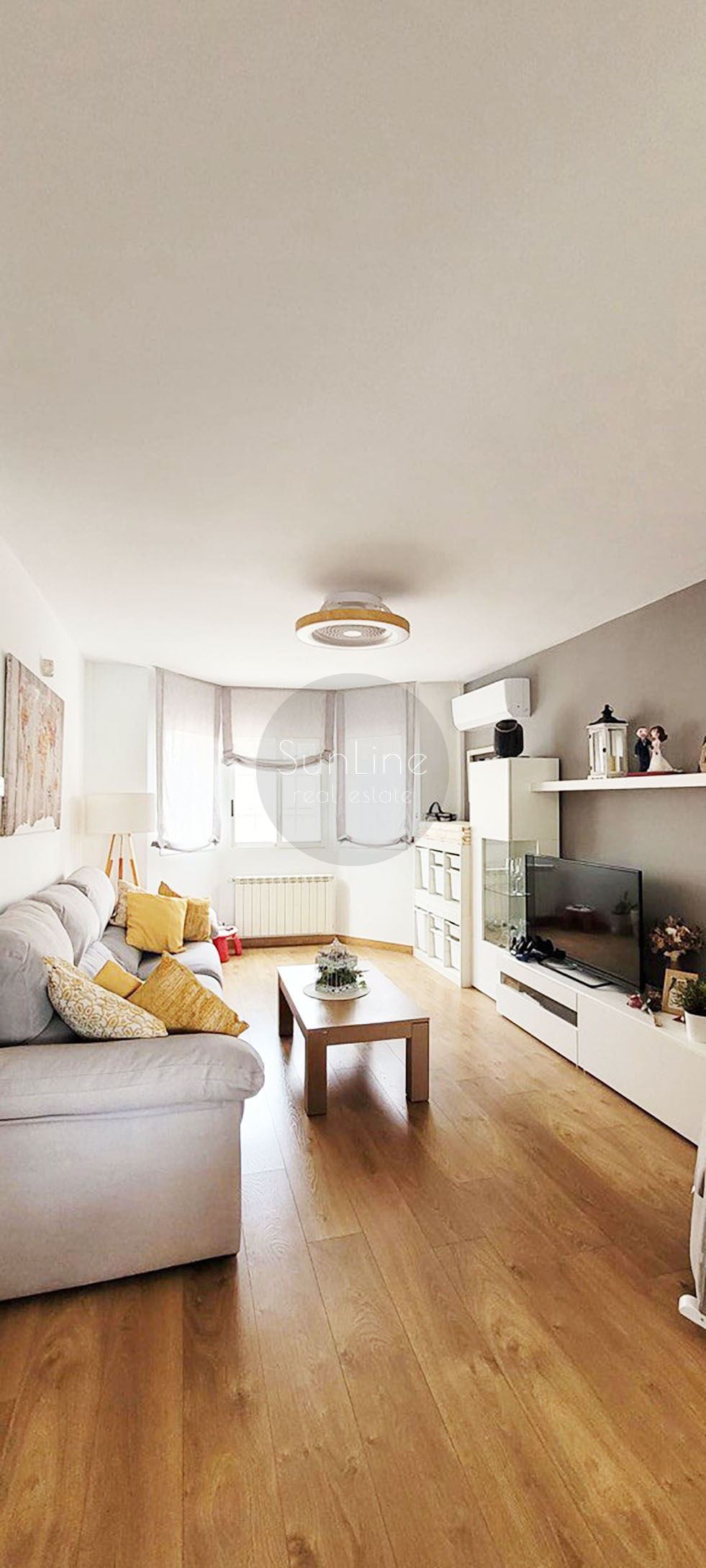 Стильный таунхаус в Валенсии