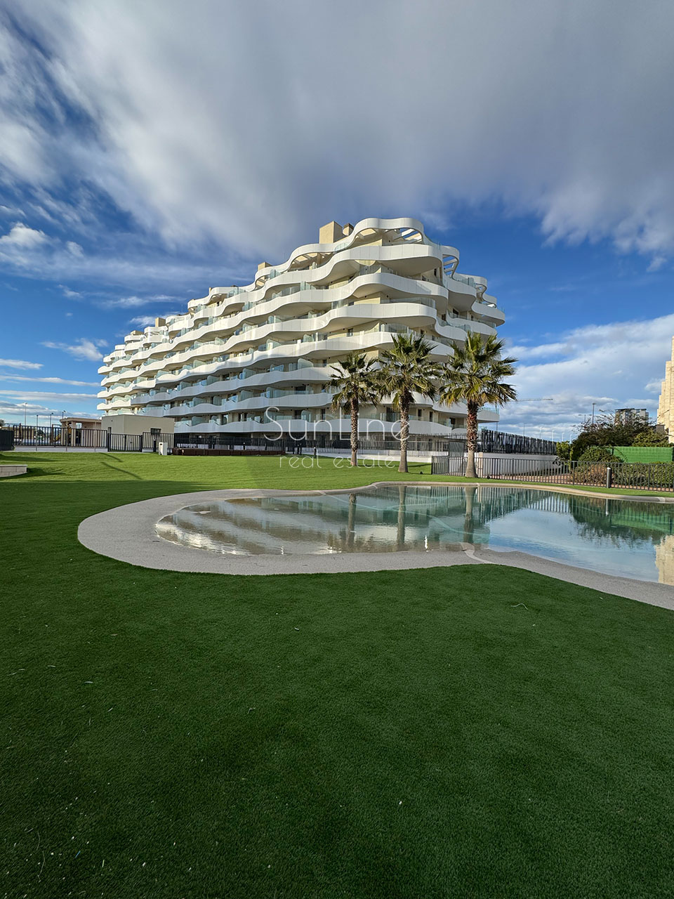 Квартира в красивейшем доме у моря