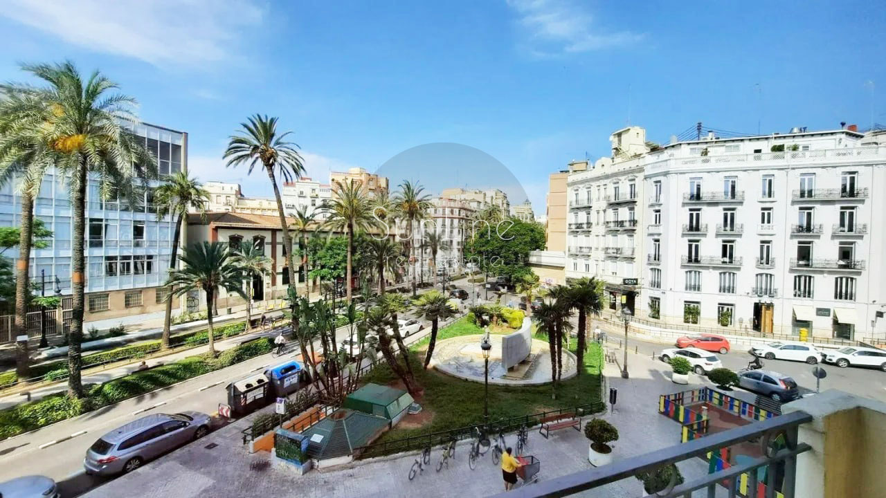 Светлая квартира в Валенсии