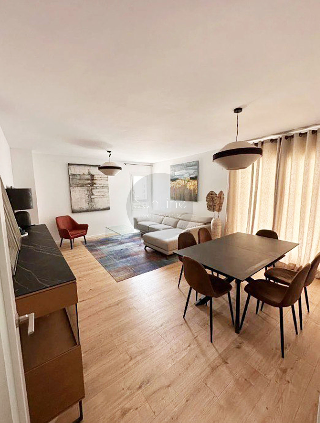 Светлая квартира в урбанизации