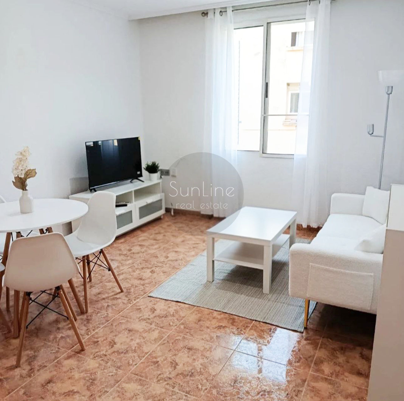 Светлая просторная квартира на Malvarrosa