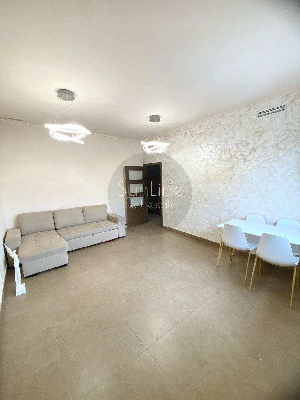 Светлая квартира на первой линии пляжа