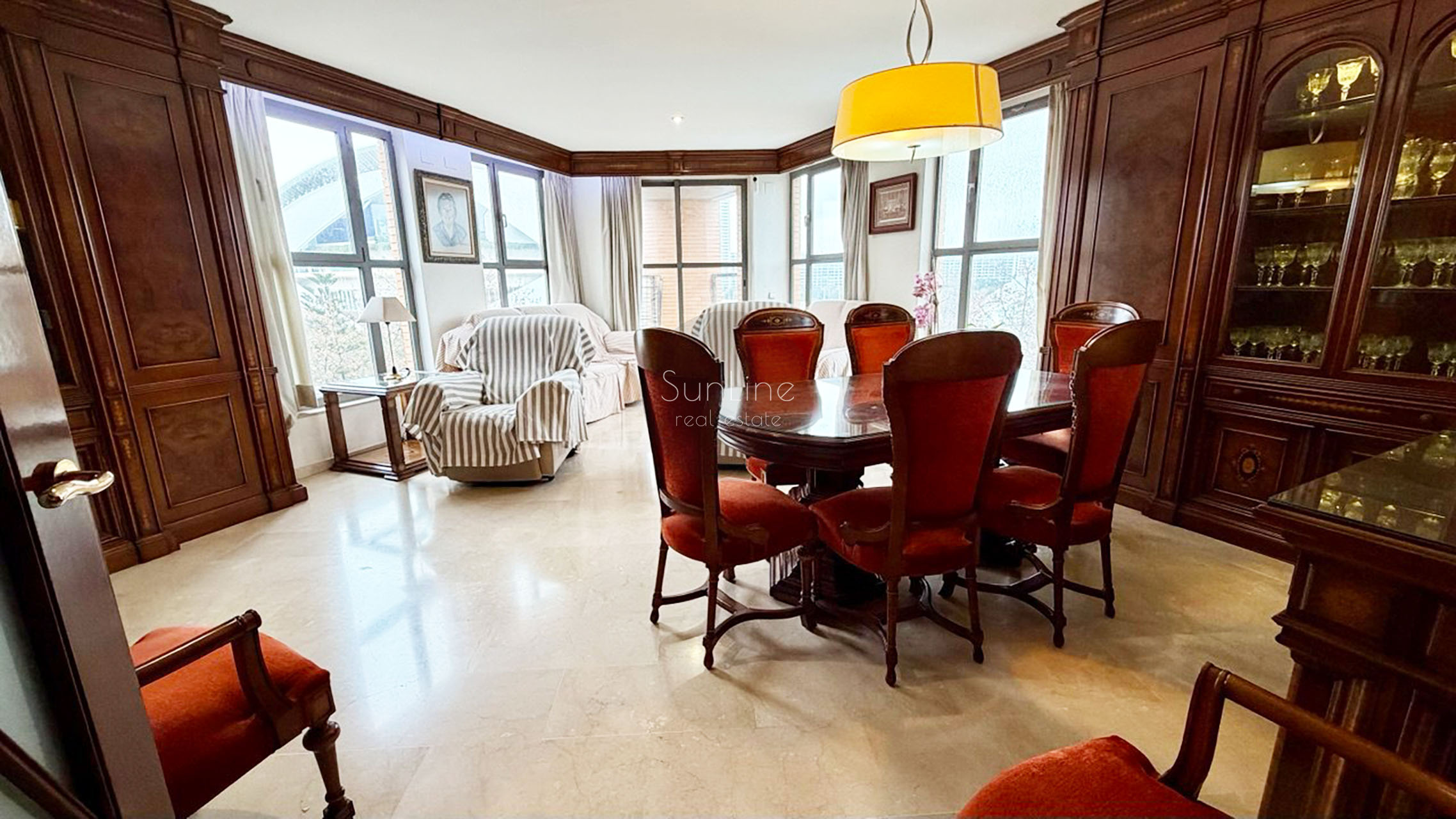 Квартира с видом на архитектурную жемчужину