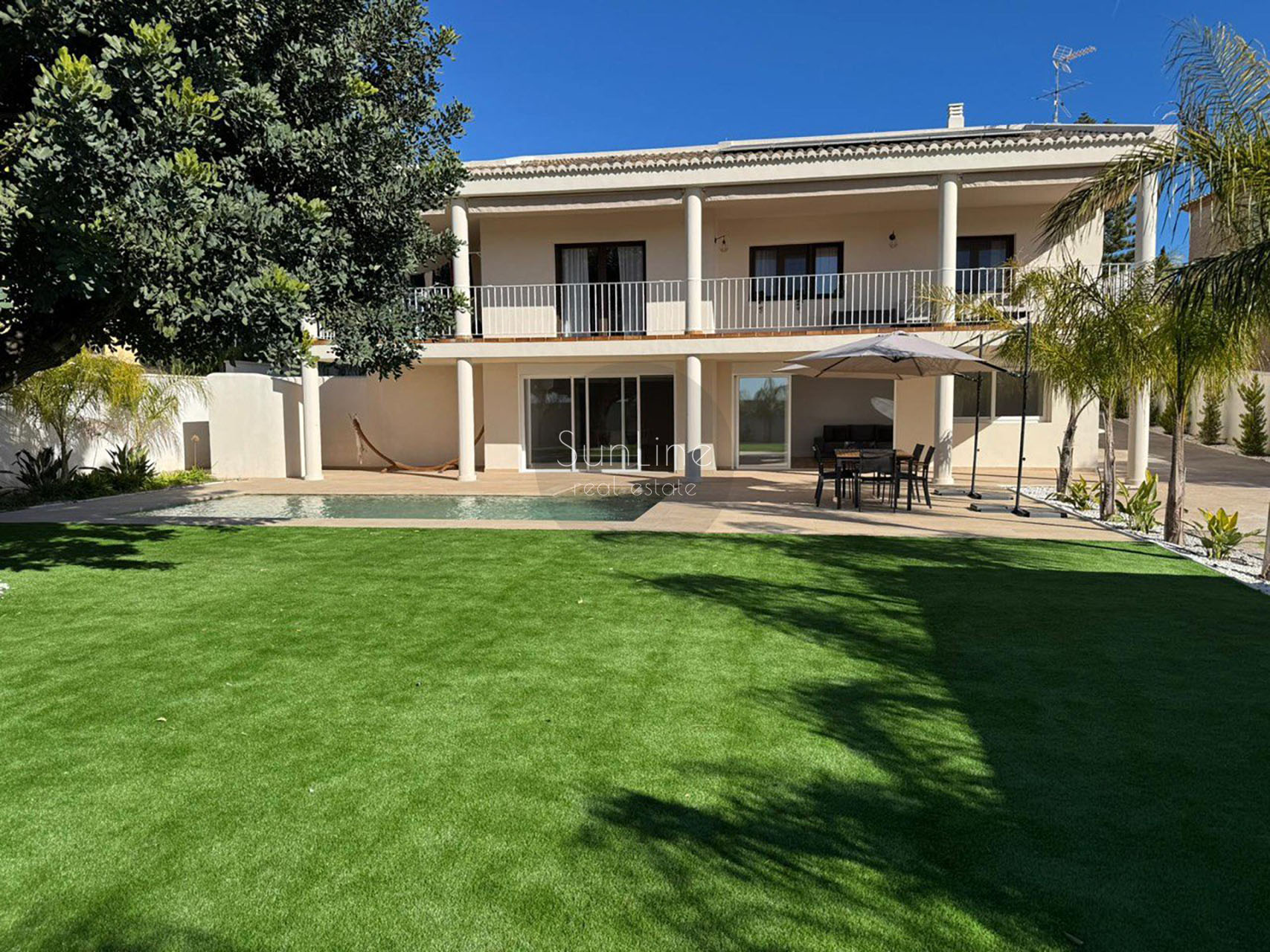 Уютный дом в престижной локации