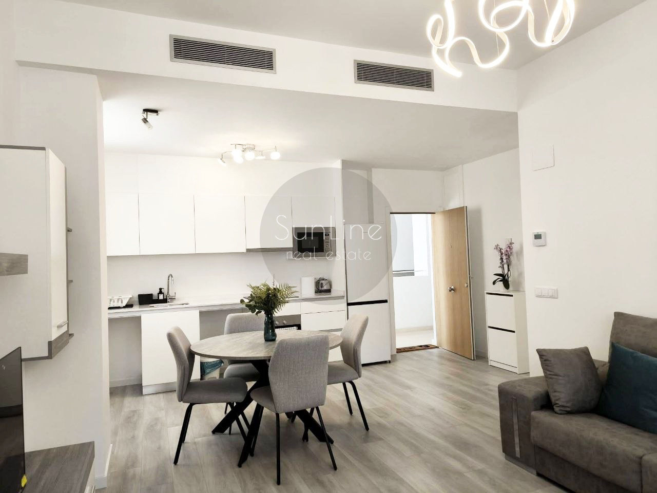 Просторная новая квартира в спокойном районе