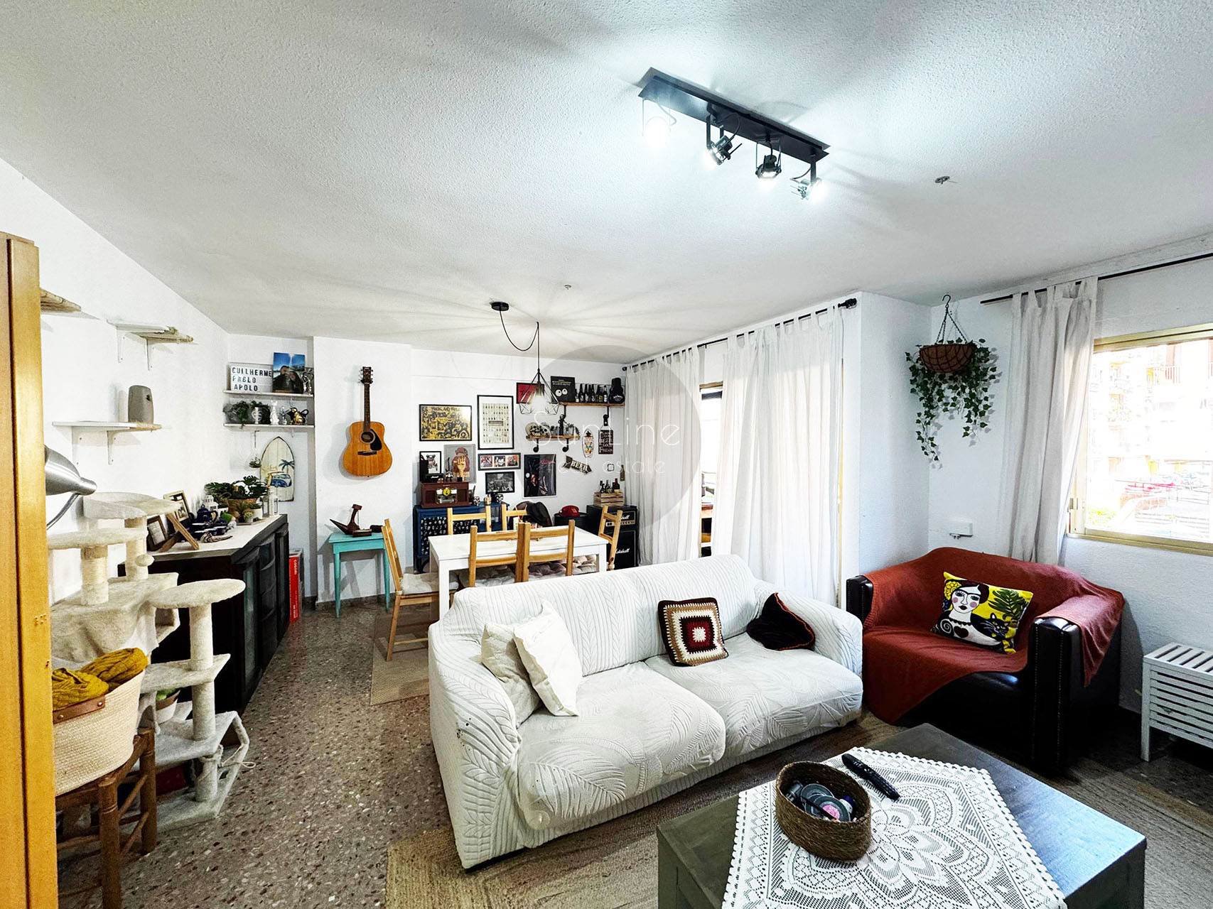 Просторная квартира в Валенсии