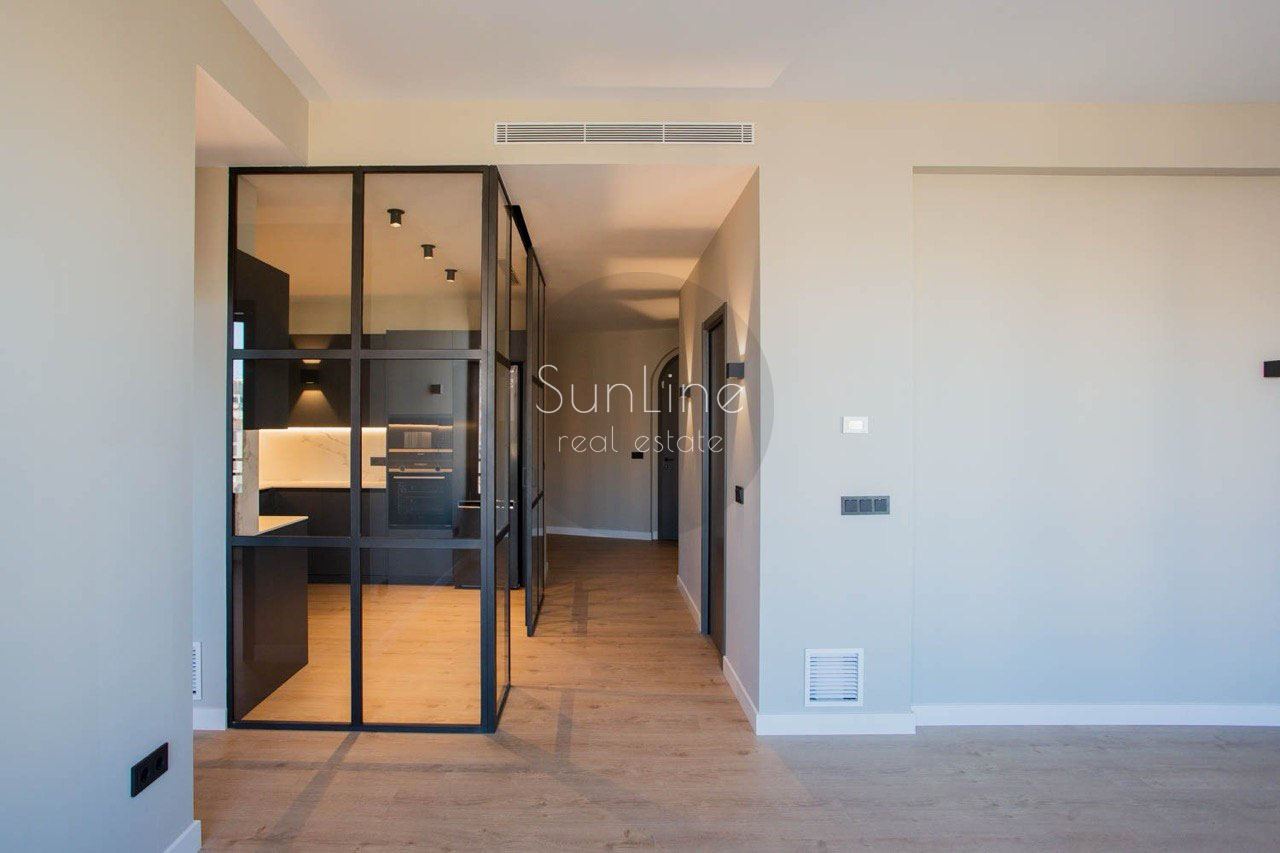 Аренда потрясающей стильной квартиры с видом на Колизей