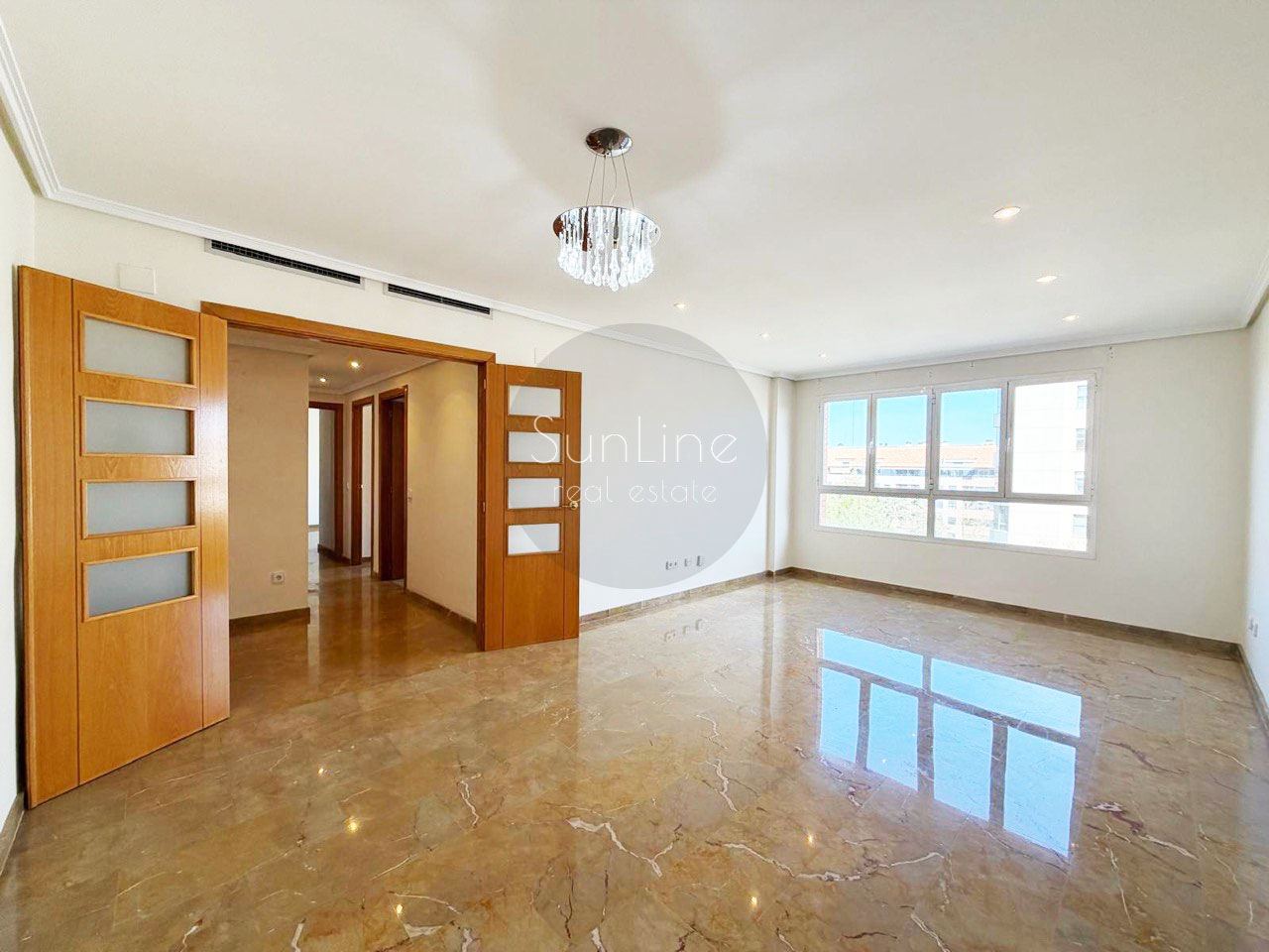 Аренда квартира с двумя спальнями рядом с Турией и Городом наук