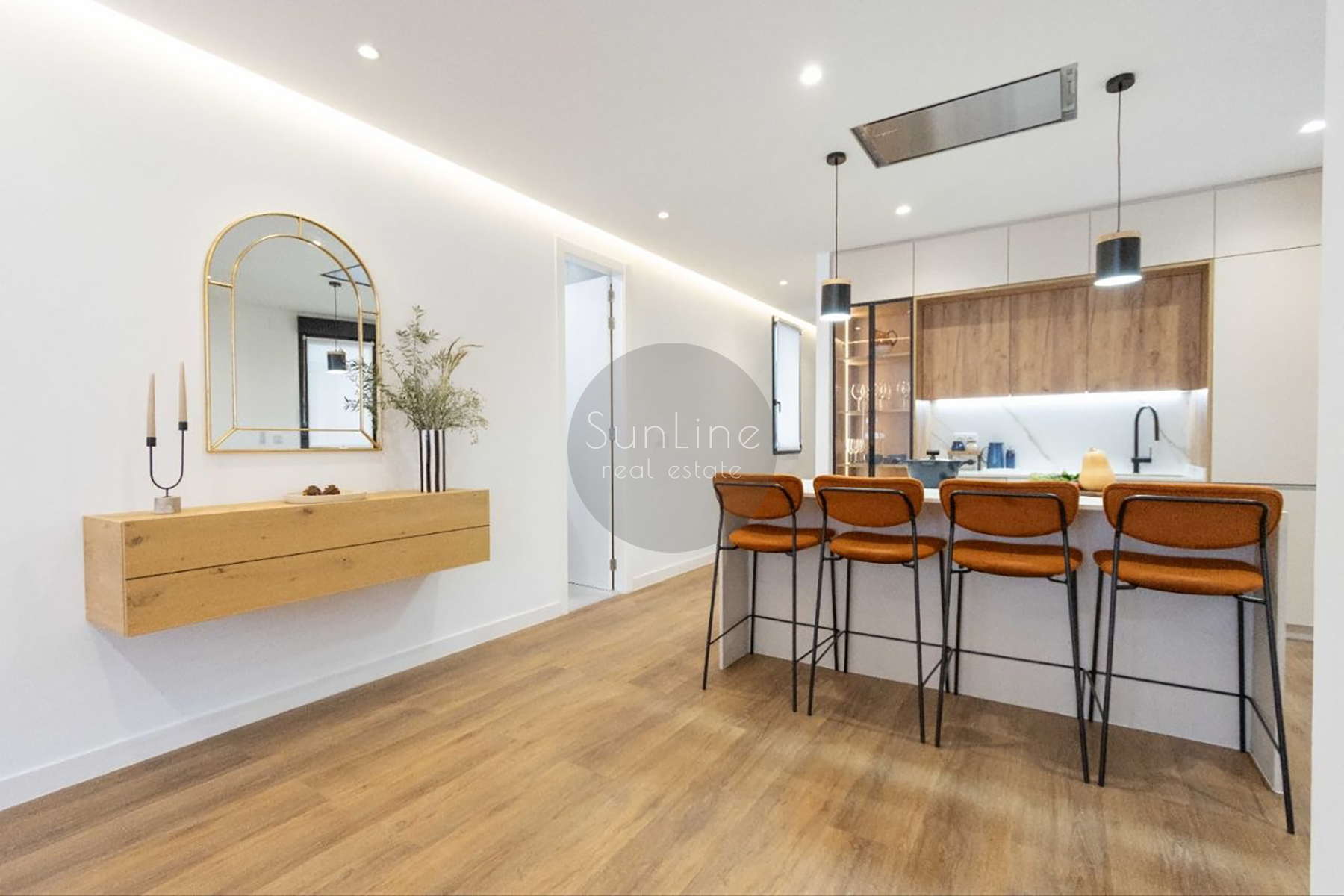 Элегантность и современный стиль в самом престижном районе Валенсии