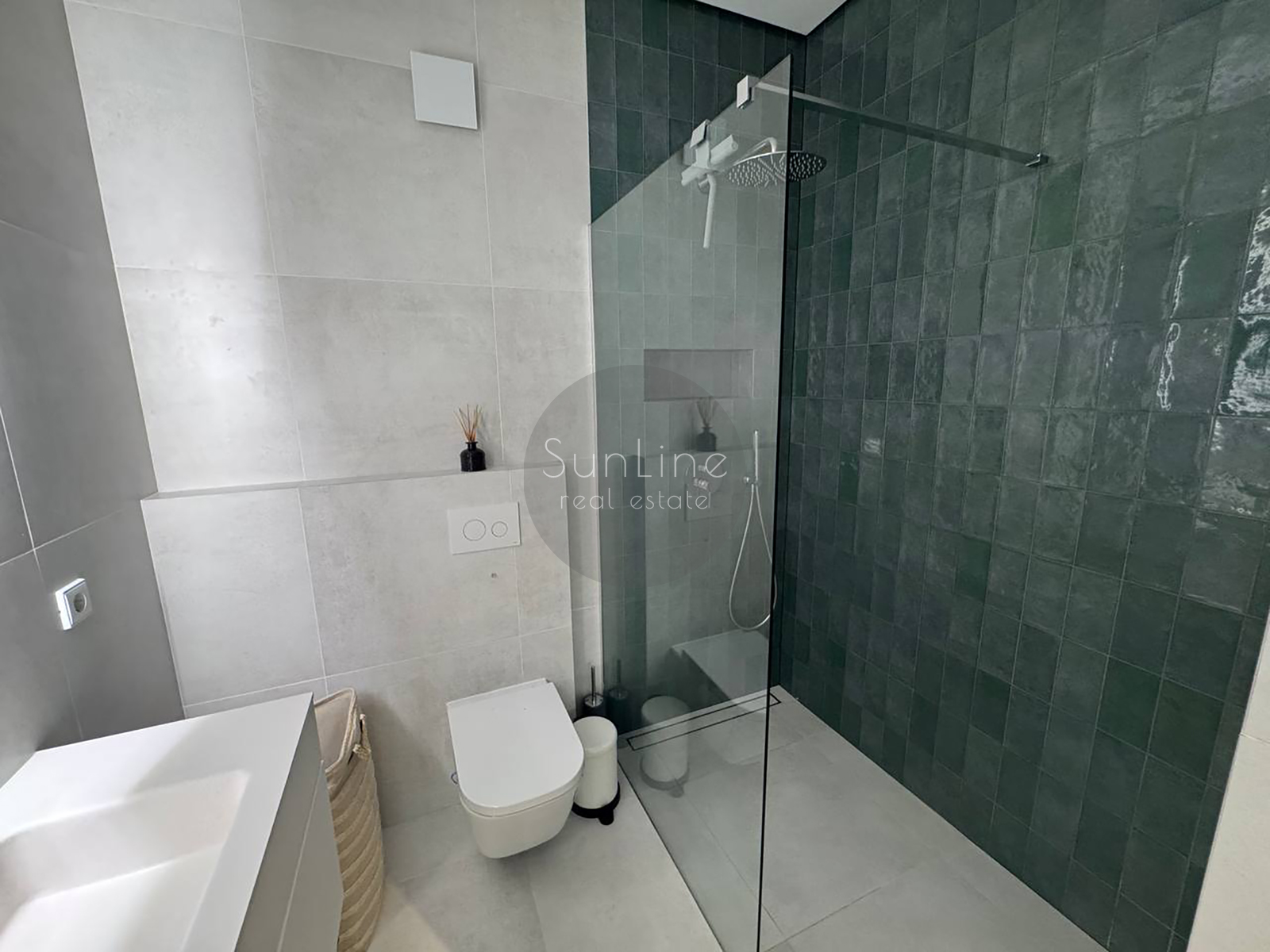 Rental of stylish premium-level housing in the heart of Valencia. A true aesthetic paradise