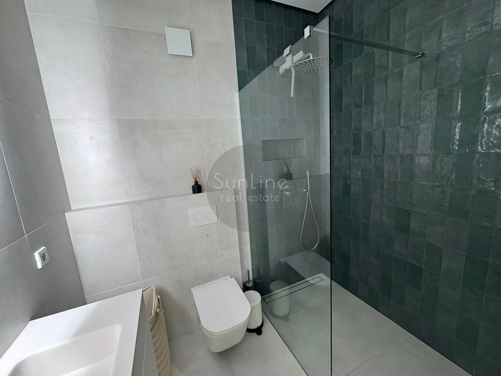 Rental of stylish premium-level housing in the heart of Valencia. A true aesthetic paradise