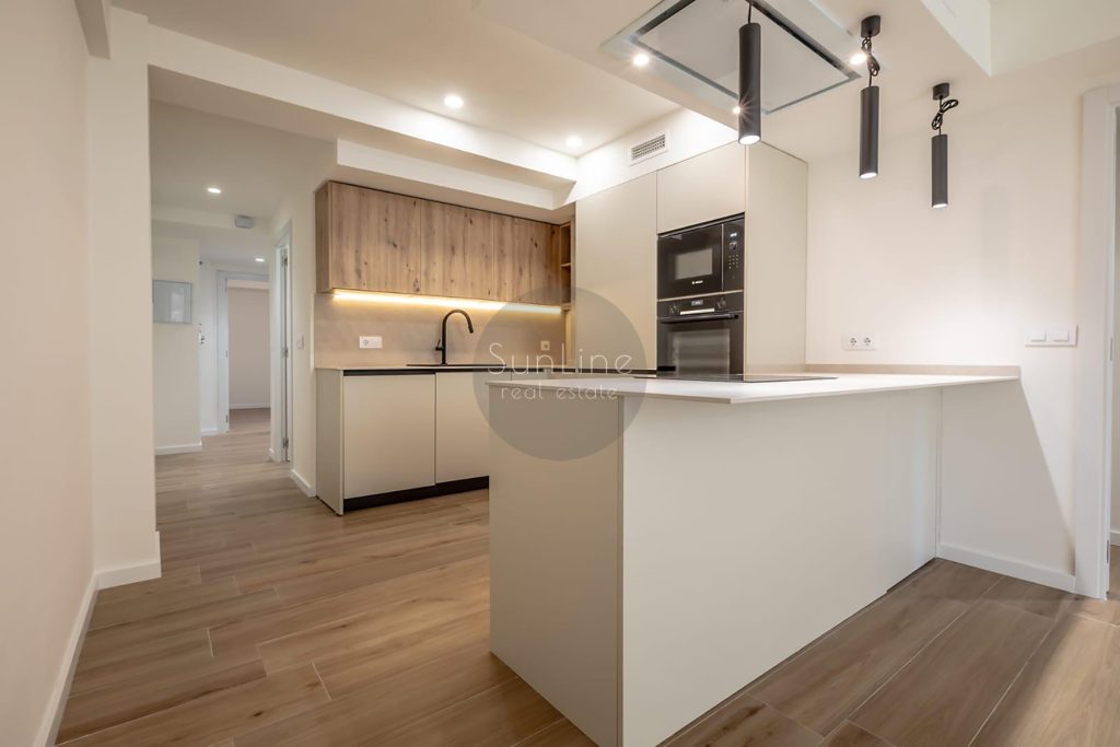 Apartment in the center with thoughtful renovation and space for the whole family