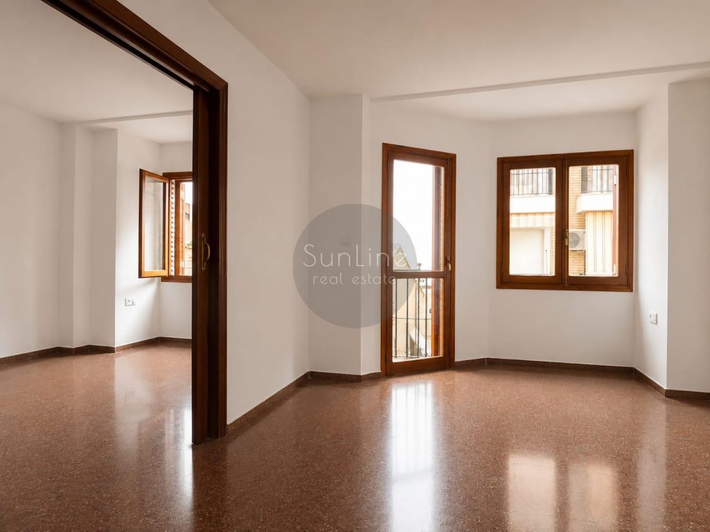 exclusive apartment 180 m² with private terrace in the very center of L'Eliana