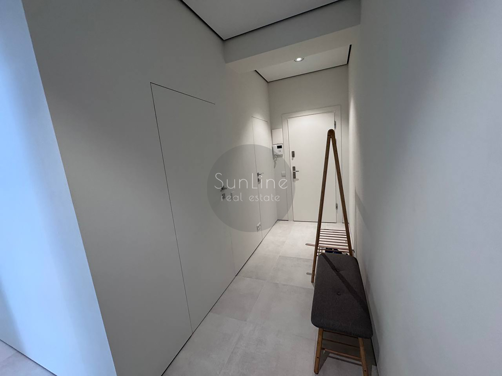 Rental of stylish premium-level housing in the heart of Valencia. A true aesthetic paradise