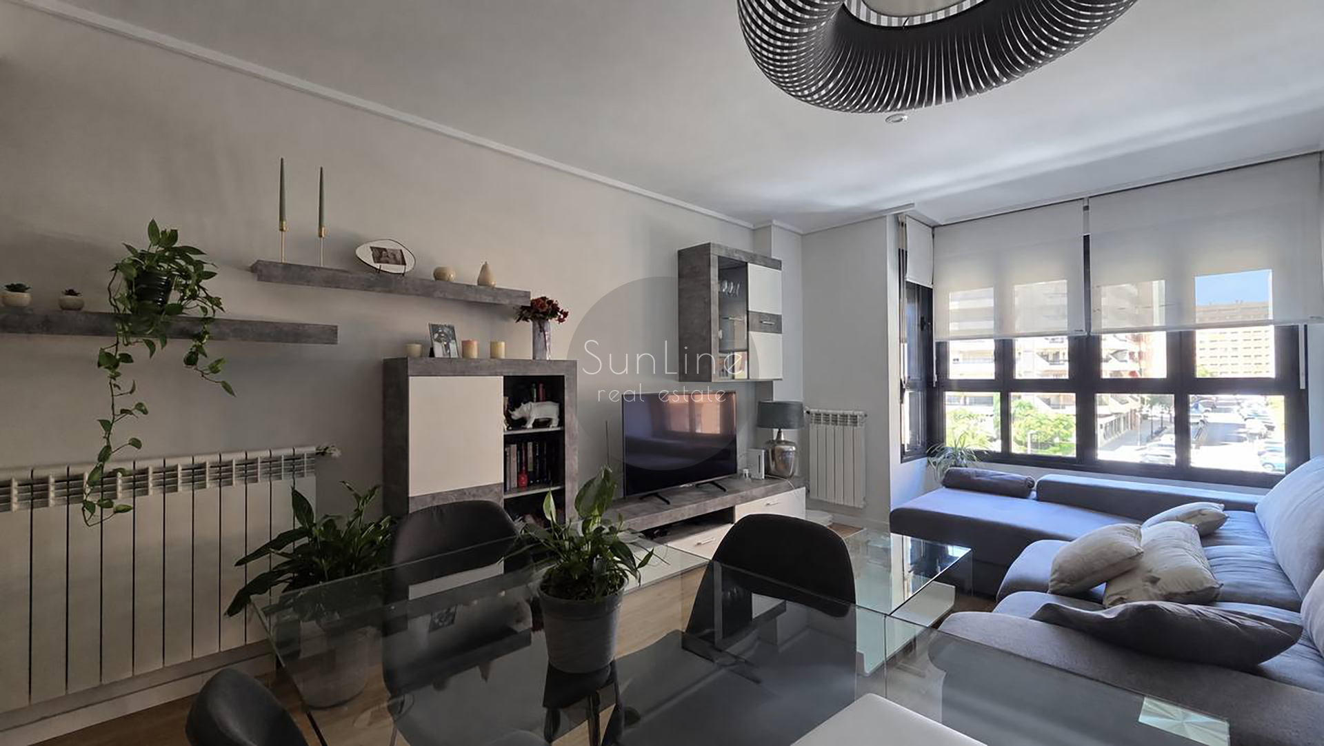 Аренда стильной квартиры 89 м² с бассейном на крыше в La Petxina