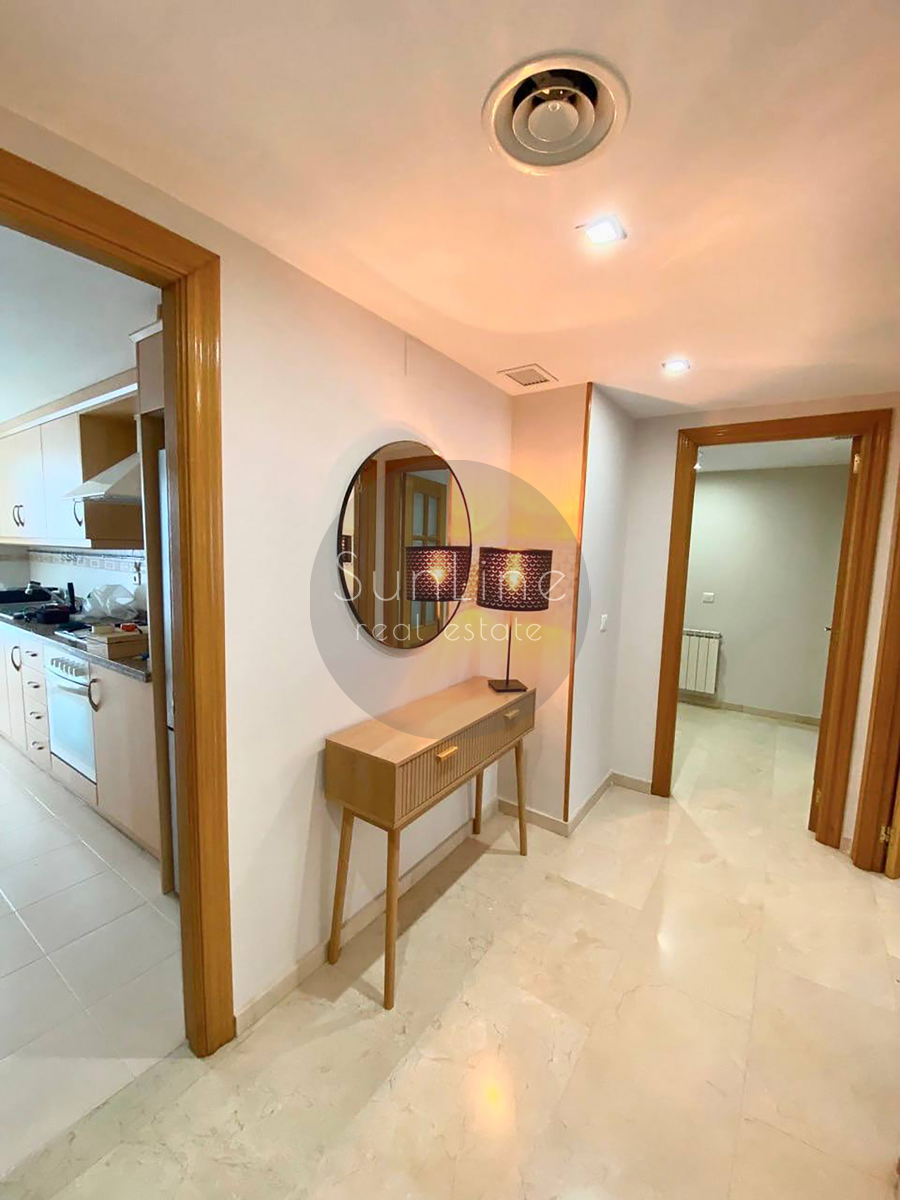 Apartment for rent 124 m² with pool, large terrace and garage in Trinitat