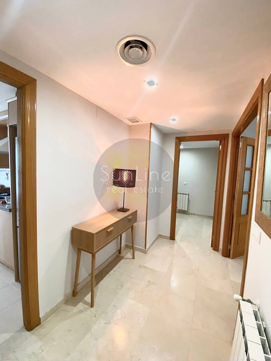 Apartment for rent 124 m² with pool, large terrace and garage in Trinitat
