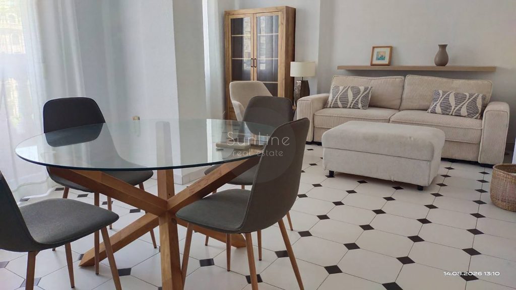 Rent of a furnished apartment with panoramic view of Reino de Valencia Avenue