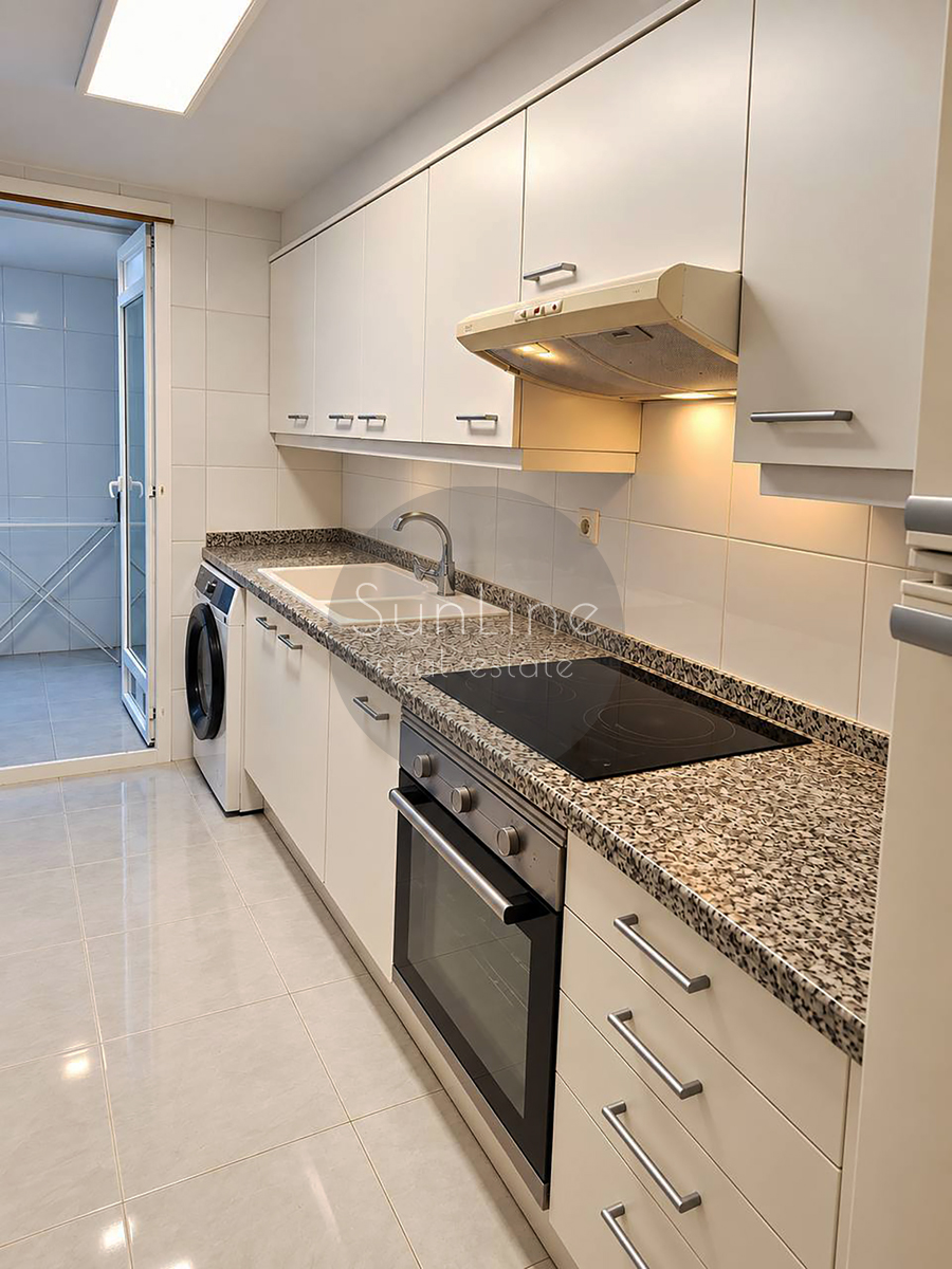 Apartment for sale with terrace, two bedrooms, pool, garage and storage room in Valterne, Paterna