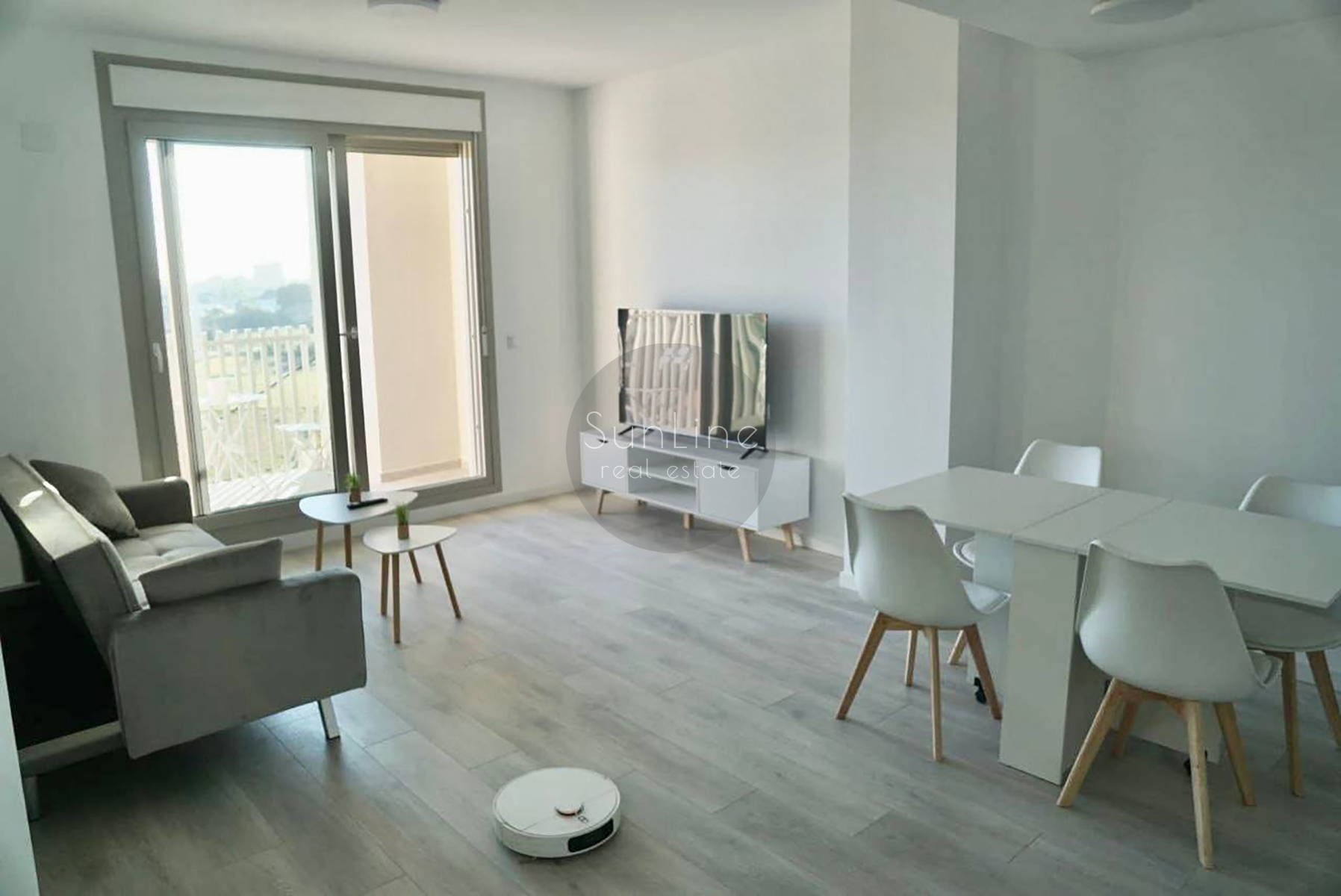 Rent of a modern apartment with a terrace and views of the City of Arts and Sciences