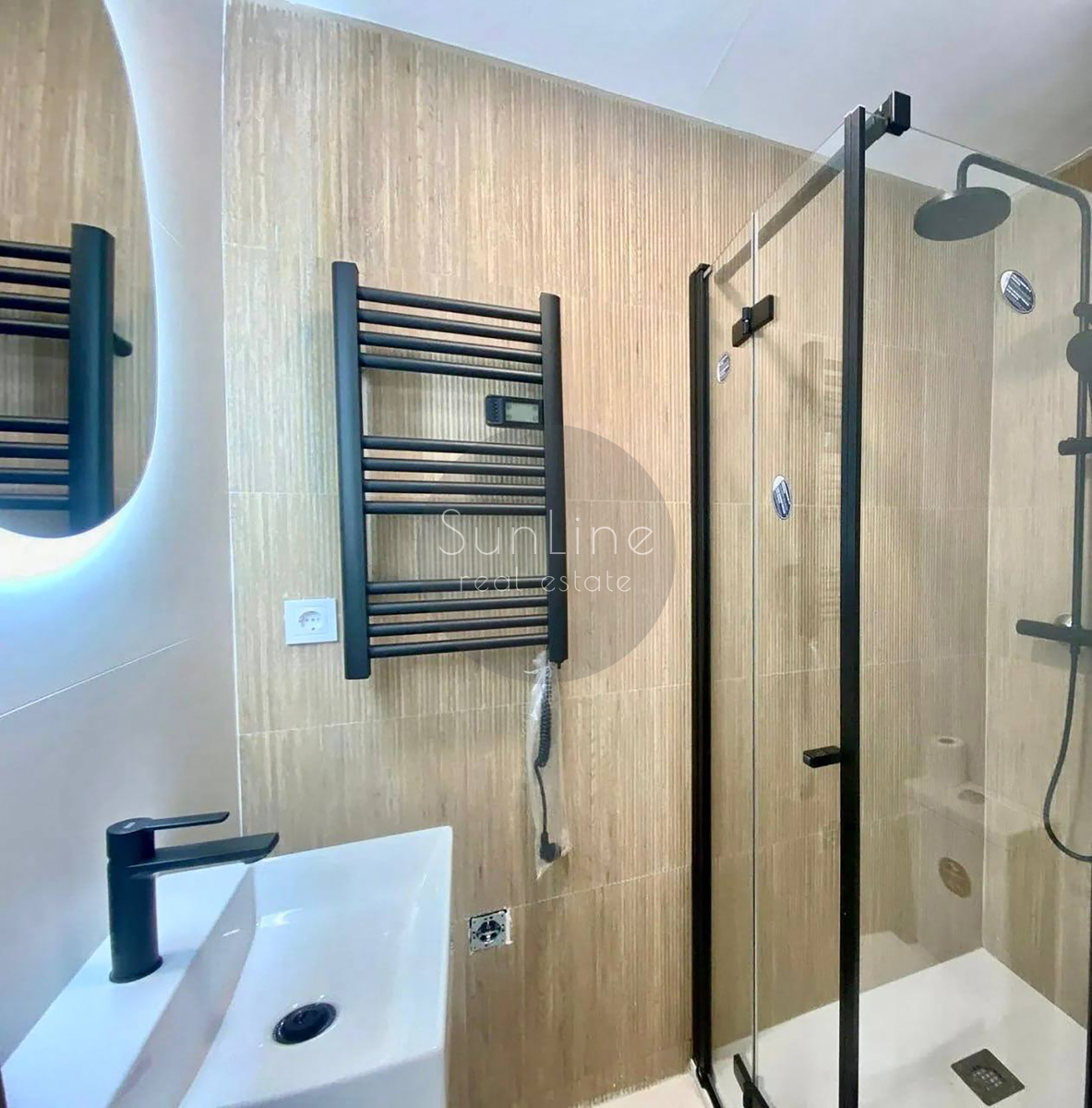 Renting a furnished apartment tailored to your taste with a balcony in a prestigious district