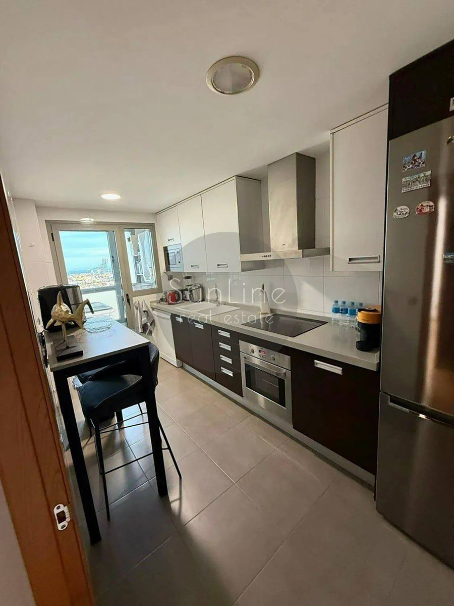 Three-bedroom apartment for rent with two terraces on the 18th floor in La Punta