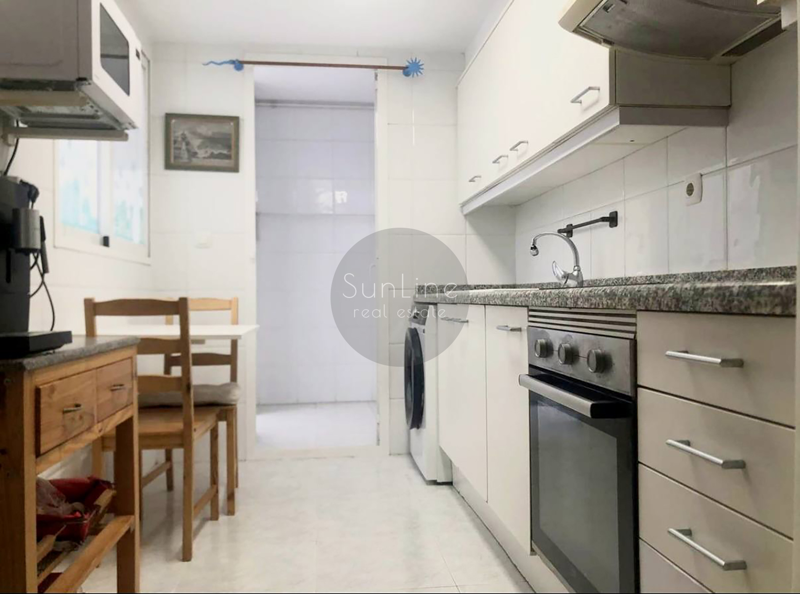Apartment for sale with terrace, two bedrooms, pool, garage and storage room in Valterne, Paterna