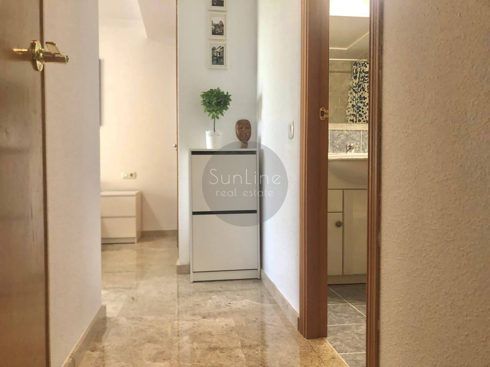 Apartment for sale with terrace, two bedrooms, pool, garage and storage room in Valterne, Paterna