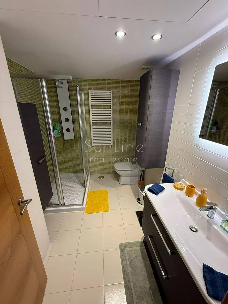 Three-bedroom apartment for rent with two terraces on the 18th floor in La Punta
