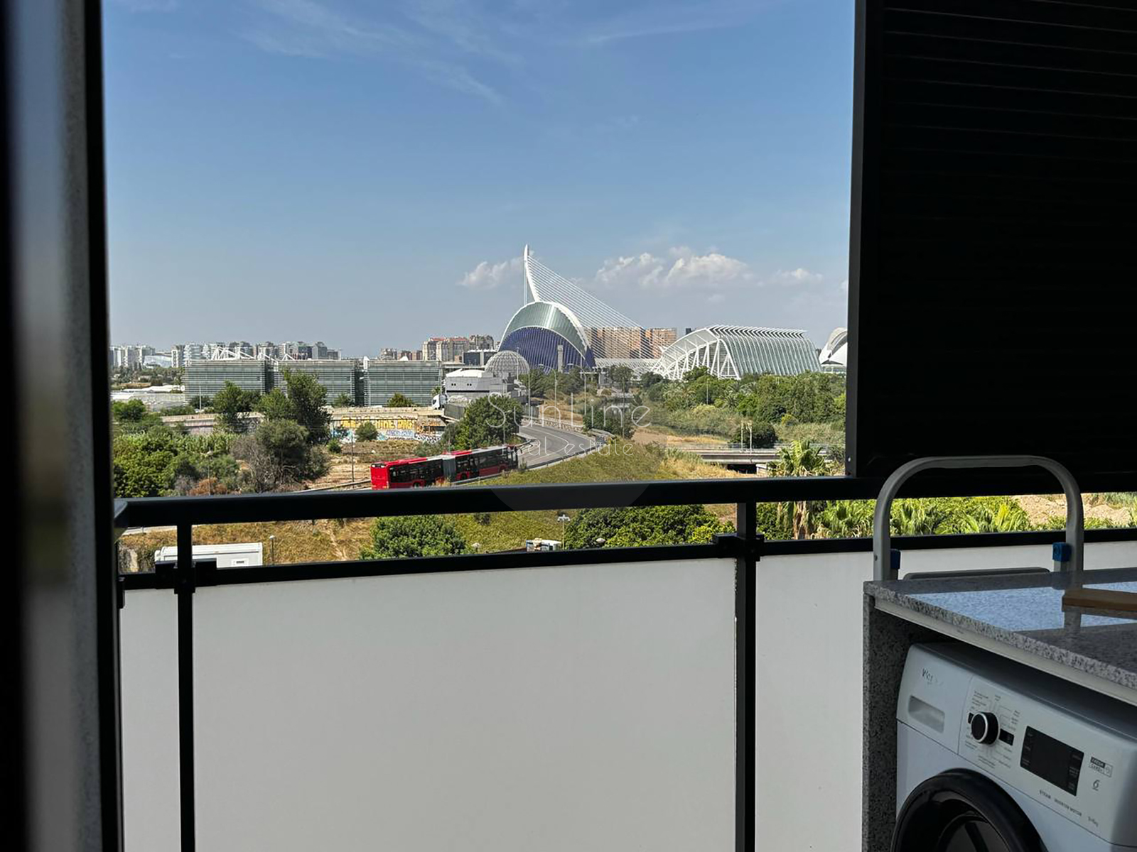 Bright modern apartment with a rooftop pool near the City of Arts and Sciences