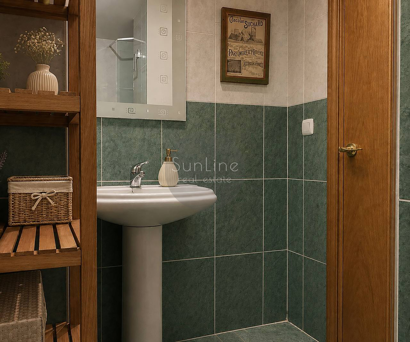 Apartment for sale with terrace, two bedrooms, pool, garage and storage room in Valterne, Paterna