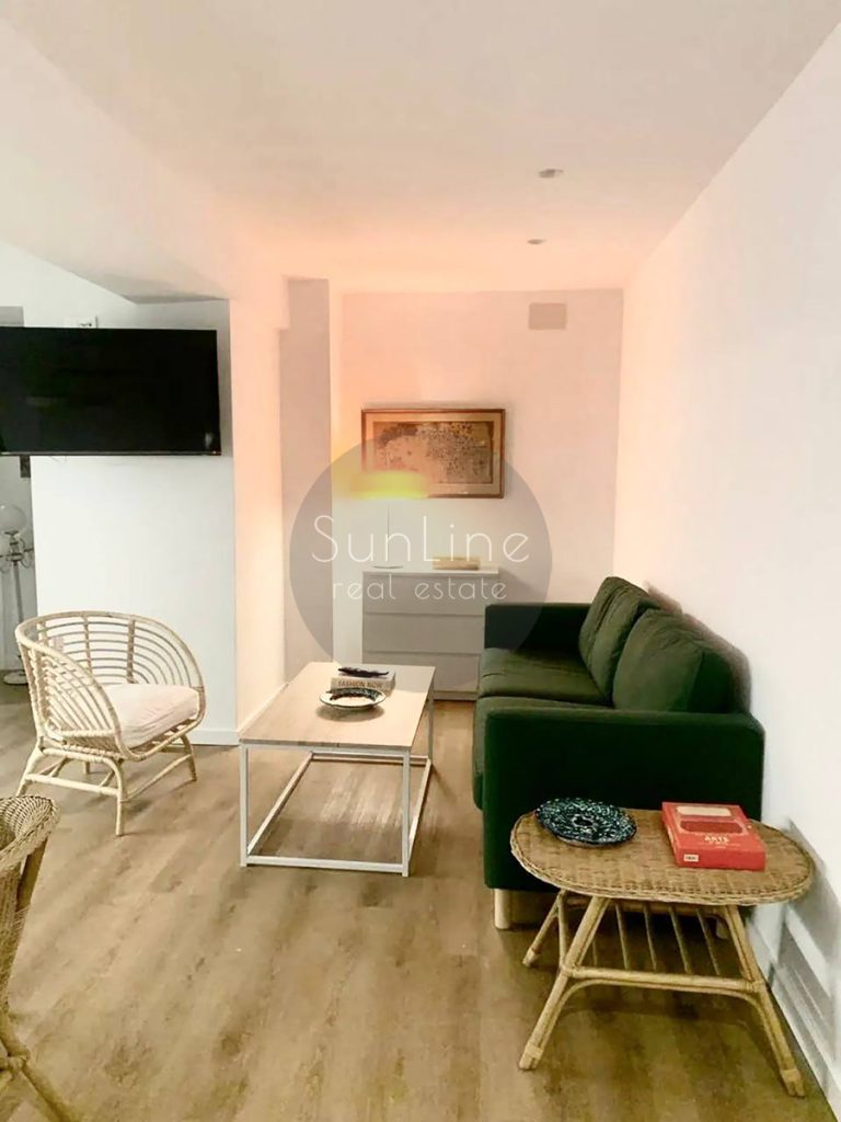 Alquiler de un apartamento elegante en una zona prestigiosa.Todas las cargas están incluidas en el precio