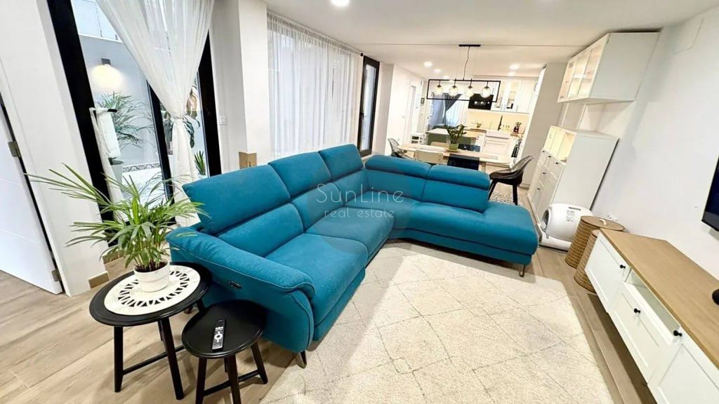 Renting an apartment 112 m² with terraces and a smart home in the liveliest district of the city