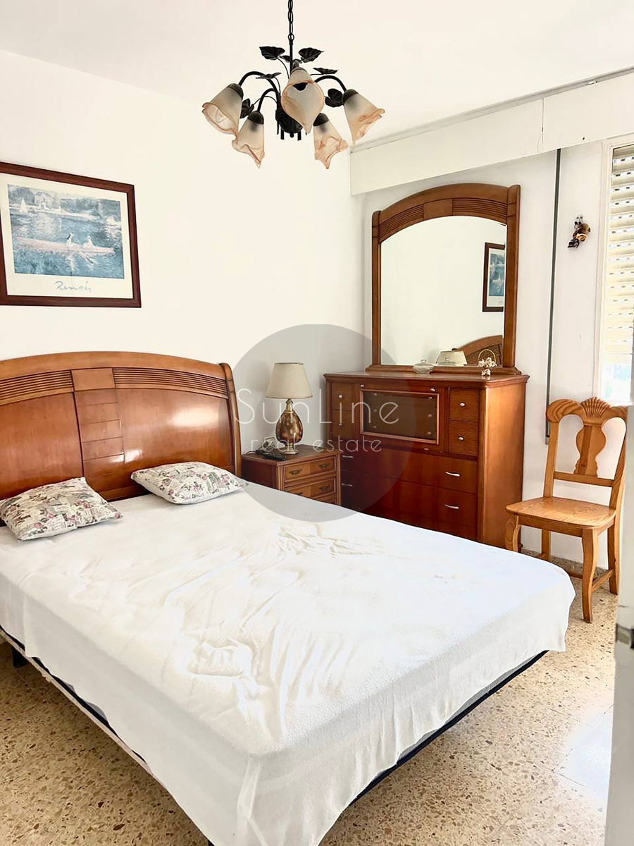 Rent of a bright apartment with a study and views near the City of Arts and Sciences