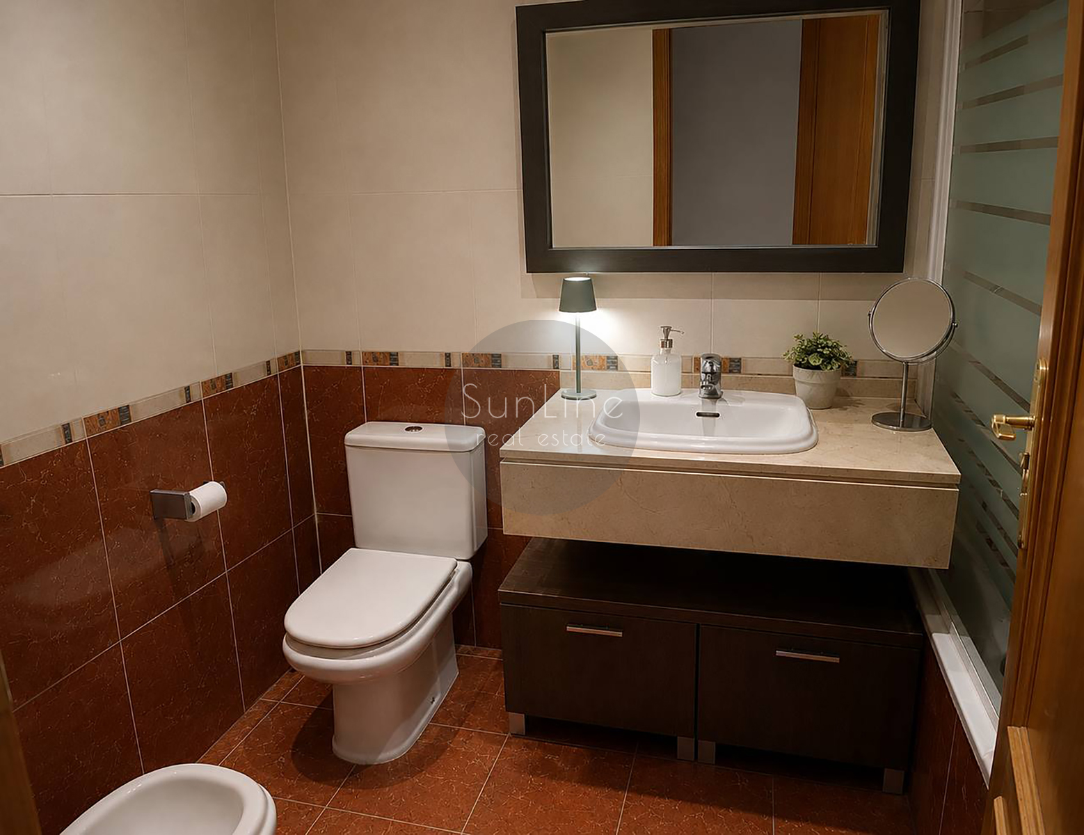 Apartment for sale with good renovation, three bedrooms and a terrace in a complex with a pool in Nou Campanar