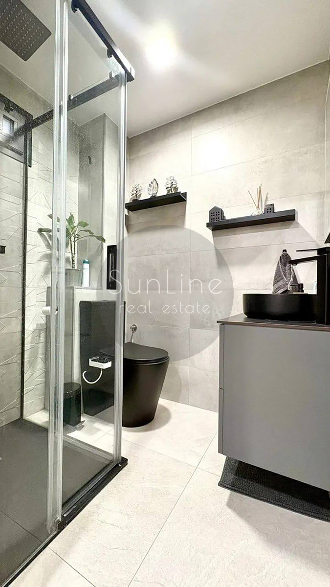 Renting an apartment 112 m² with terraces and a smart home in the liveliest district of the city