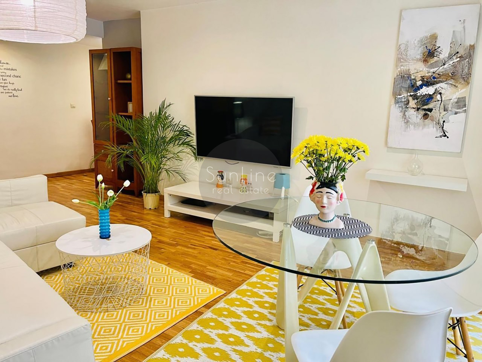 Rent of a cozy furnished apartment with two bedrooms in Playa del Real