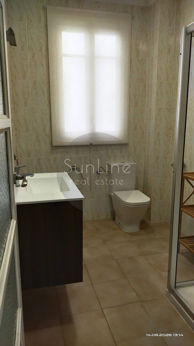 Rent of a furnished apartment with panoramic view of Reino de Valencia Avenue