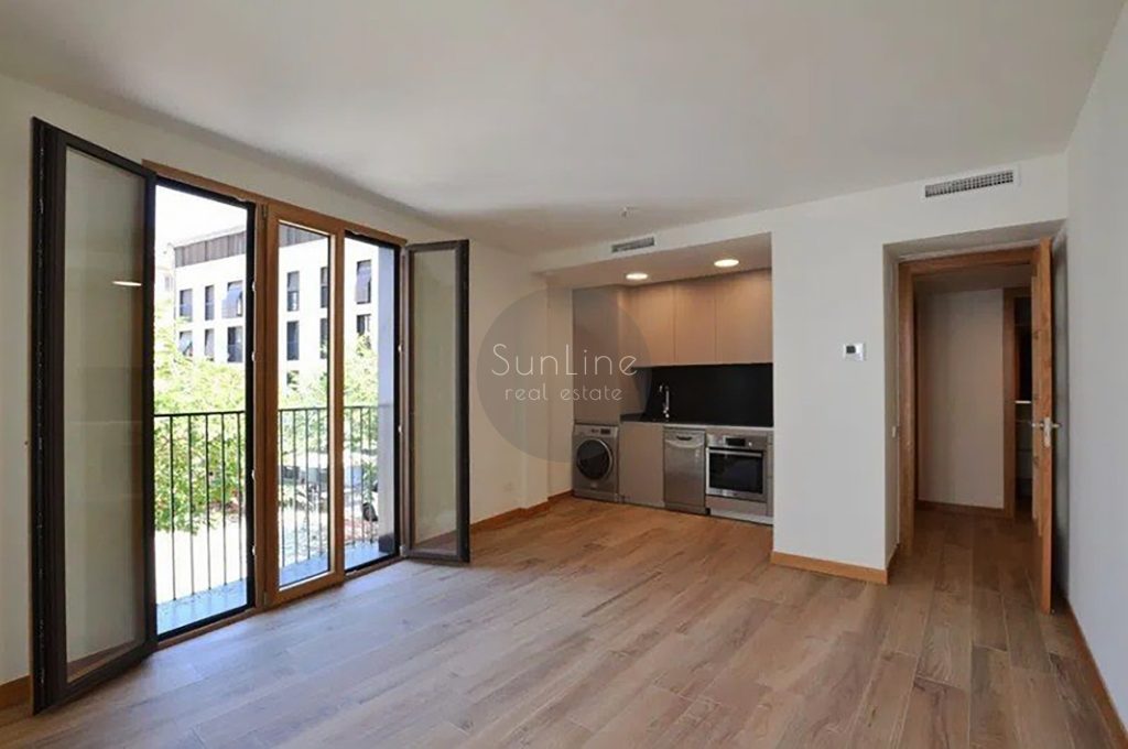 Apartment for rent with 2 bathrooms in a 2020 building with parking in a quiet part of El Mercato