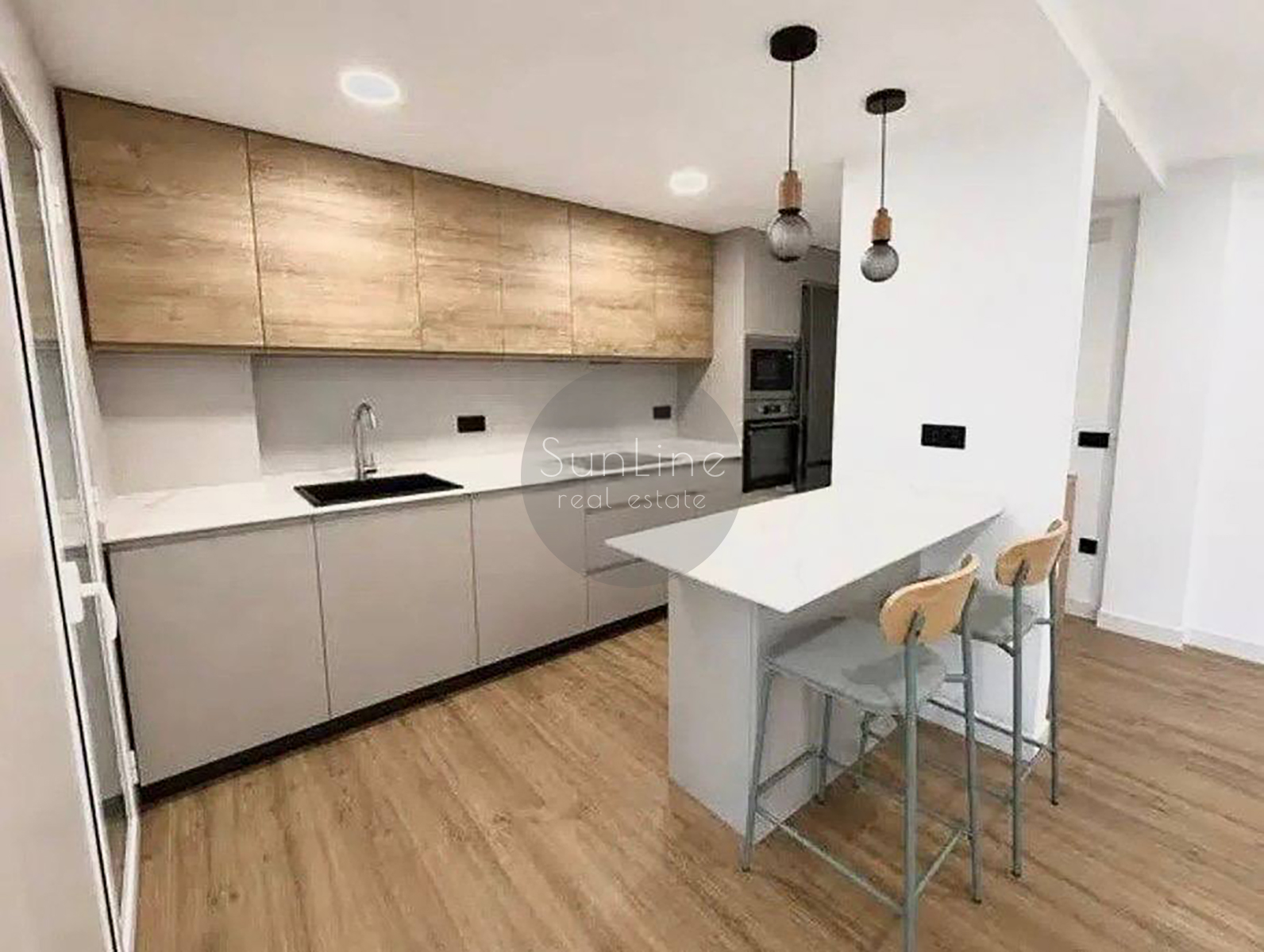 Rent of furnished housing with a terrace in a comfortable neighborhood of Valencia