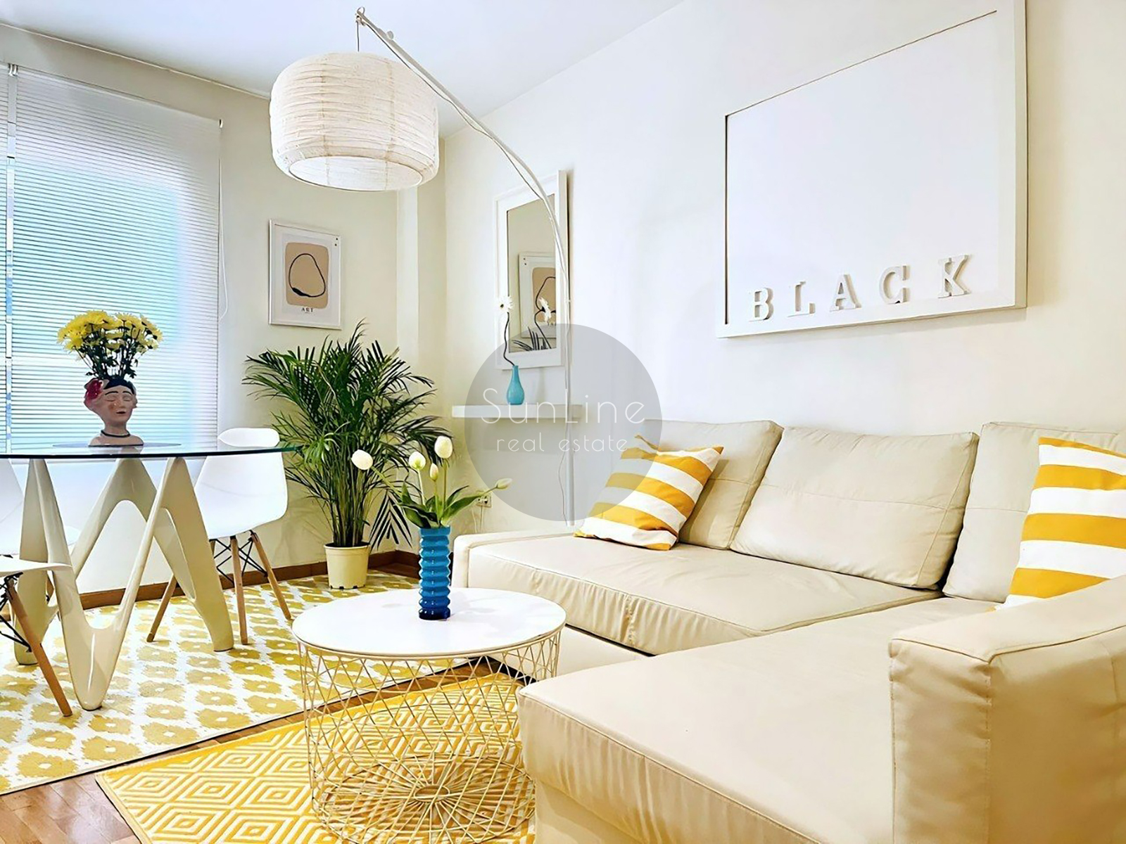 Rent of a cozy furnished apartment with two bedrooms in Playa del Real
