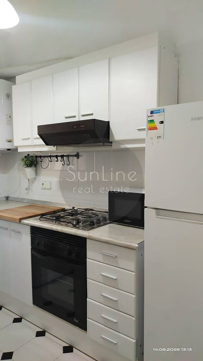 Rent of a furnished apartment with panoramic view of Reino de Valencia Avenue