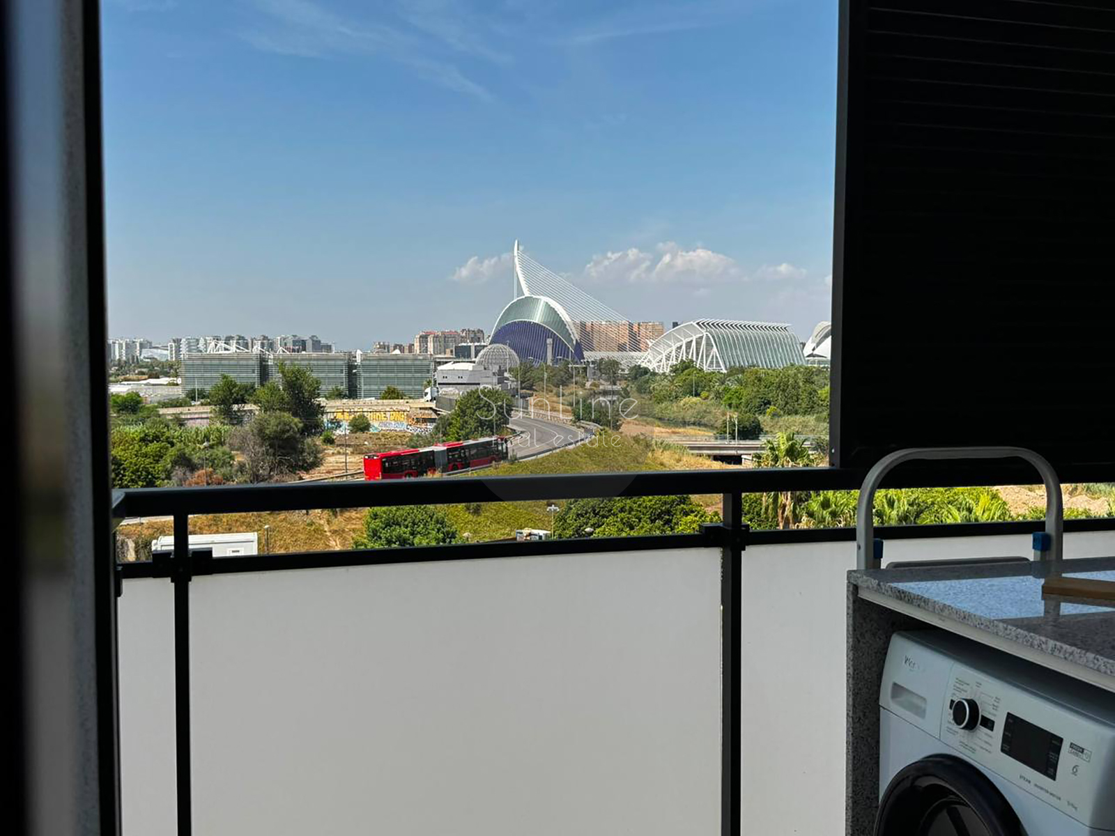 Bright modern apartment with a rooftop pool near the City of Arts and Sciences