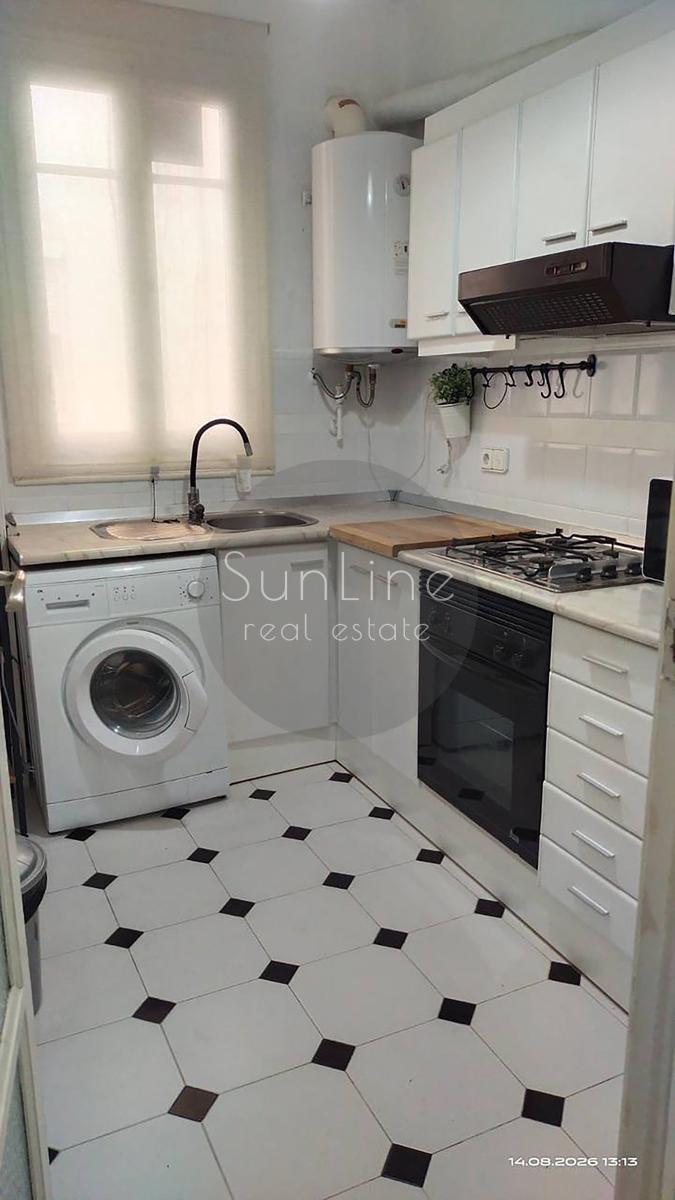 Rent of a furnished apartment with panoramic view of Reino de Valencia Avenue