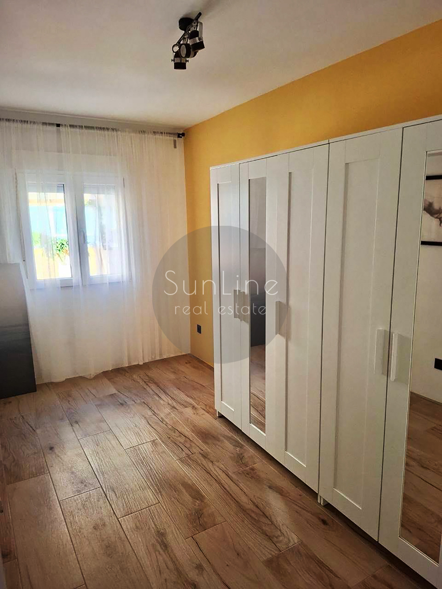 Renting a cozy three-bedroom apartment in a quiet neighborhood