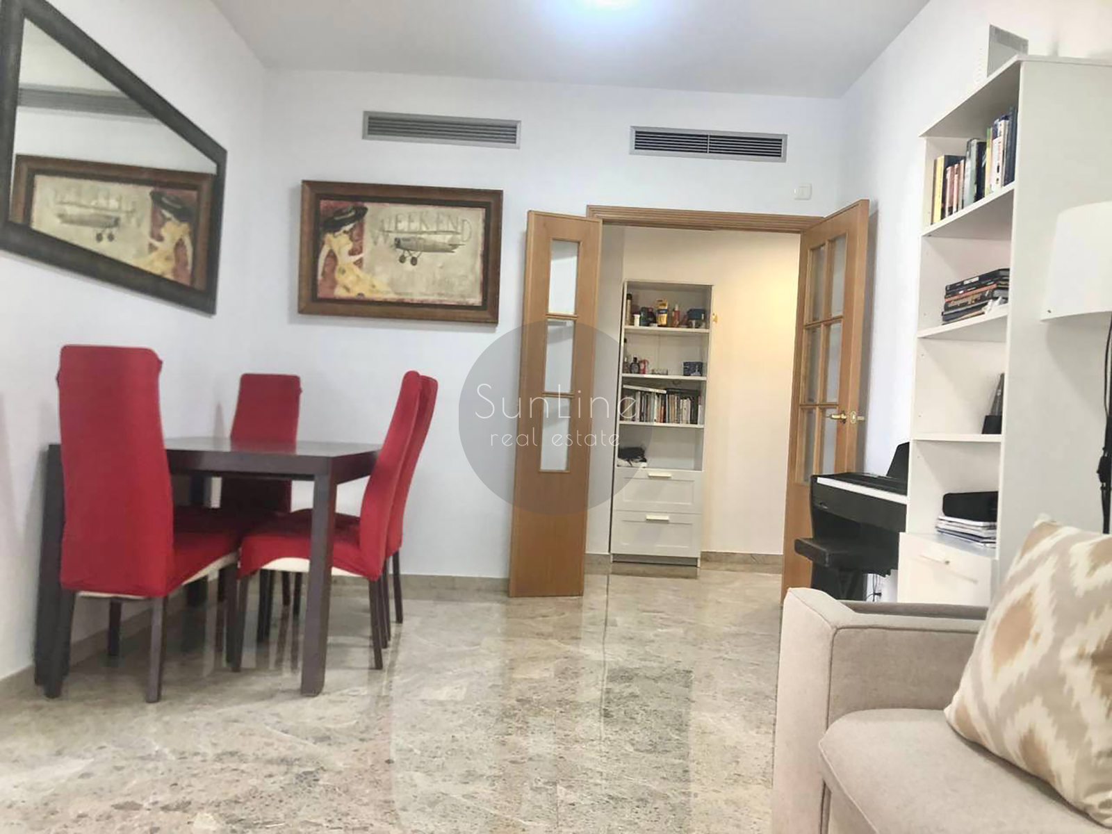 Apartment for sale with terrace, two bedrooms, pool, garage and storage room in Valterne, Paterna