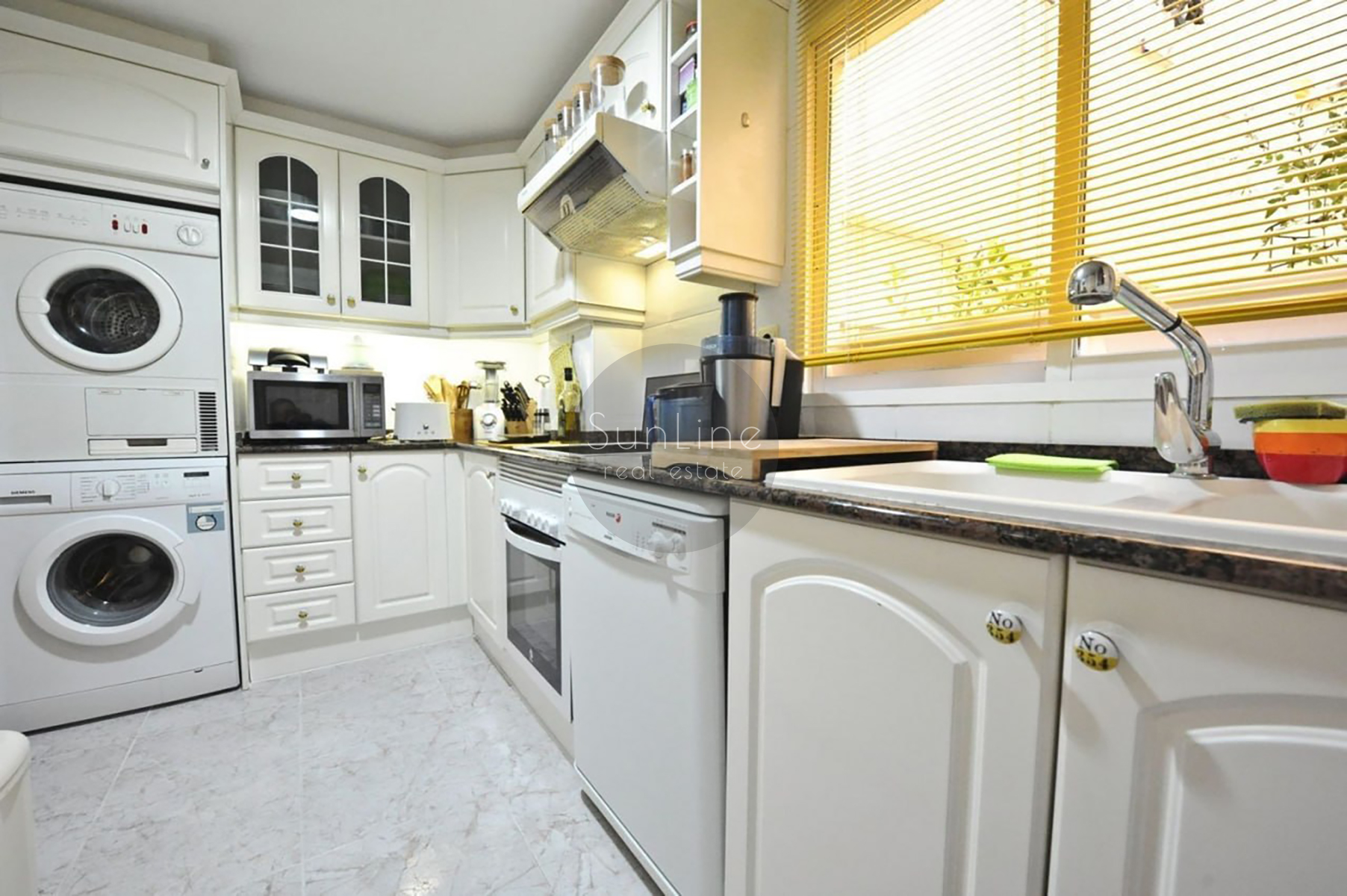 Rent of a cozy furnished apartment with two bedrooms in Playa del Real