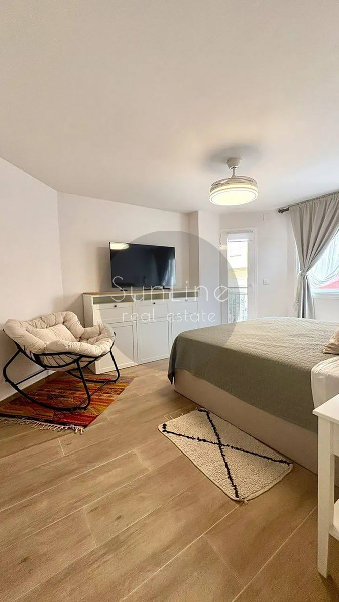 Renting an apartment 112 m² with terraces and a smart home in the liveliest district of the city
